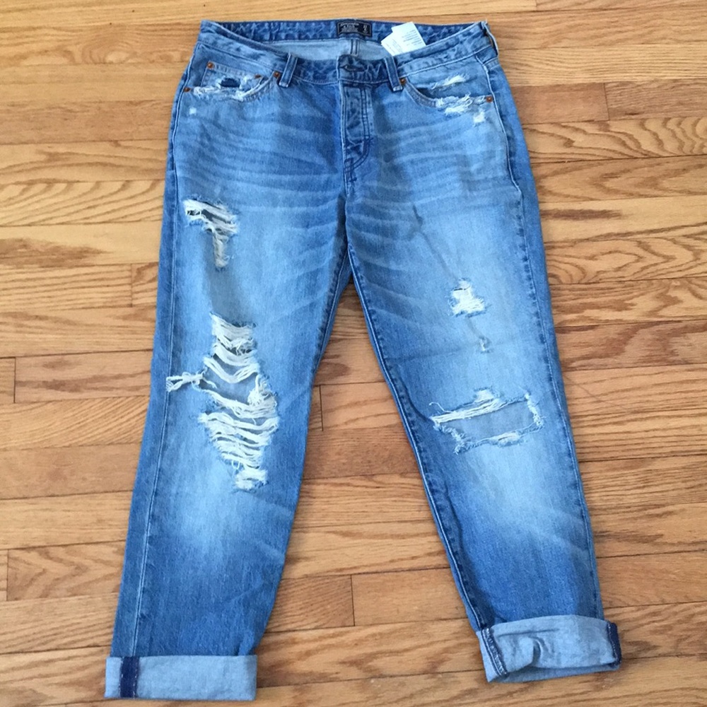 Abercrombie & Fitch boyfriend jeans